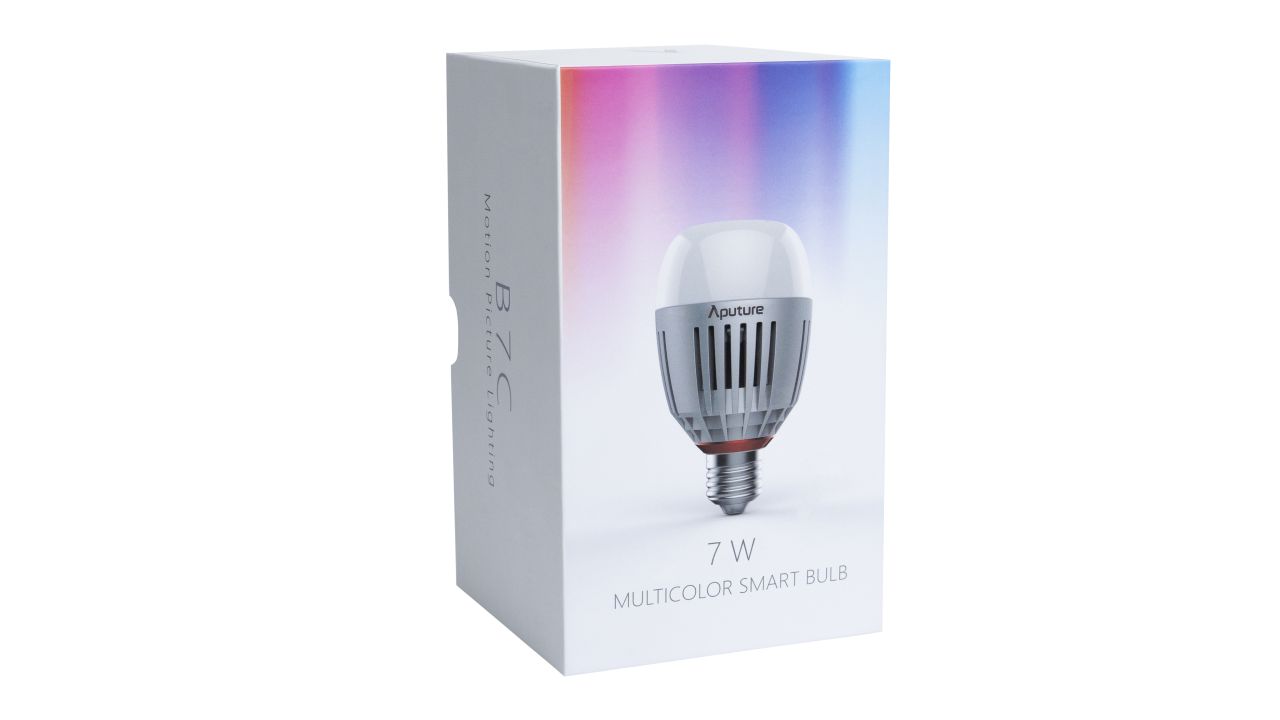 Aputure Accent B7c LED RGBWW izzó, beépített akkumulátorral