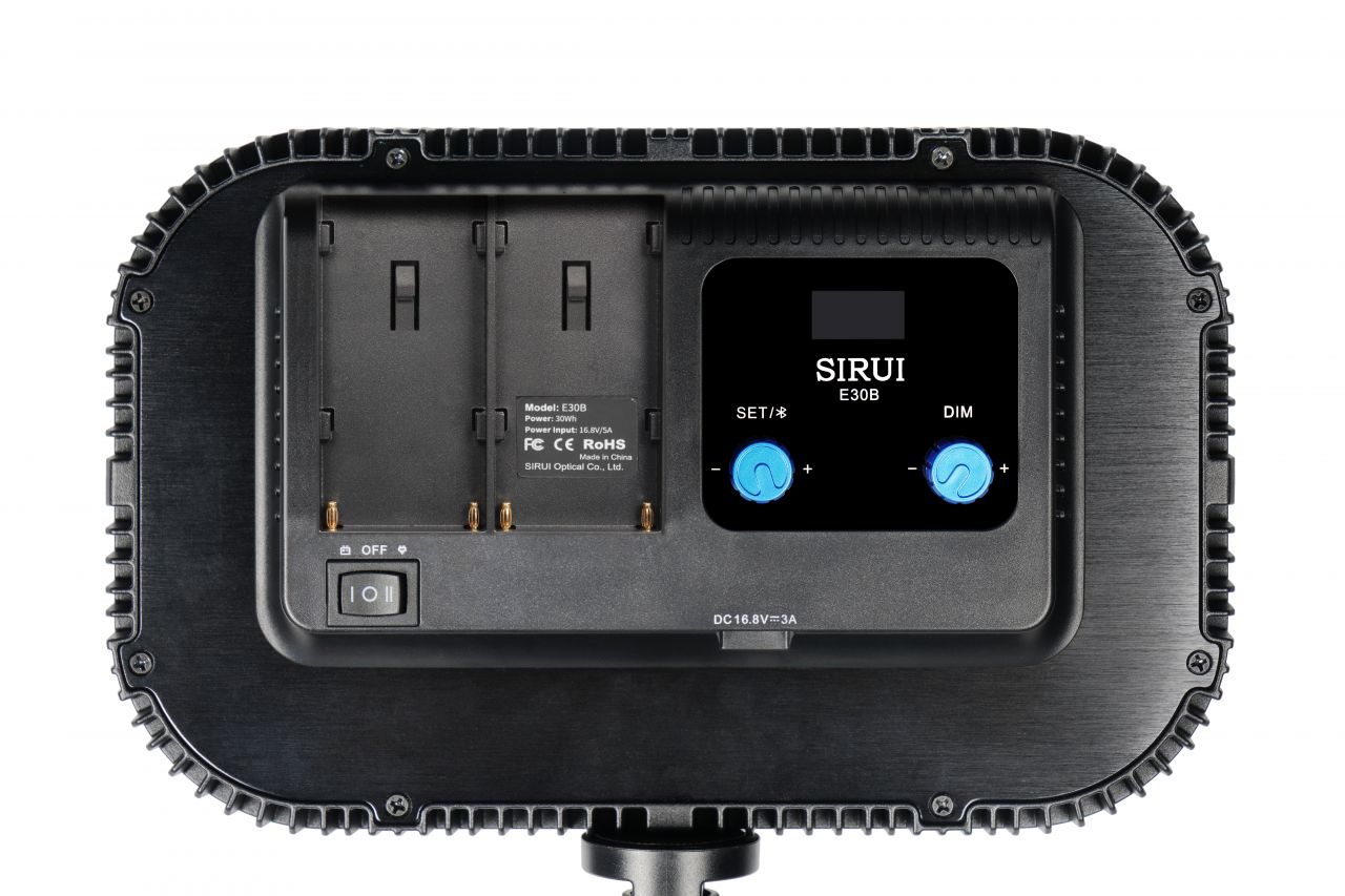 SIRUI E30B 30W-os bi-color LED panel