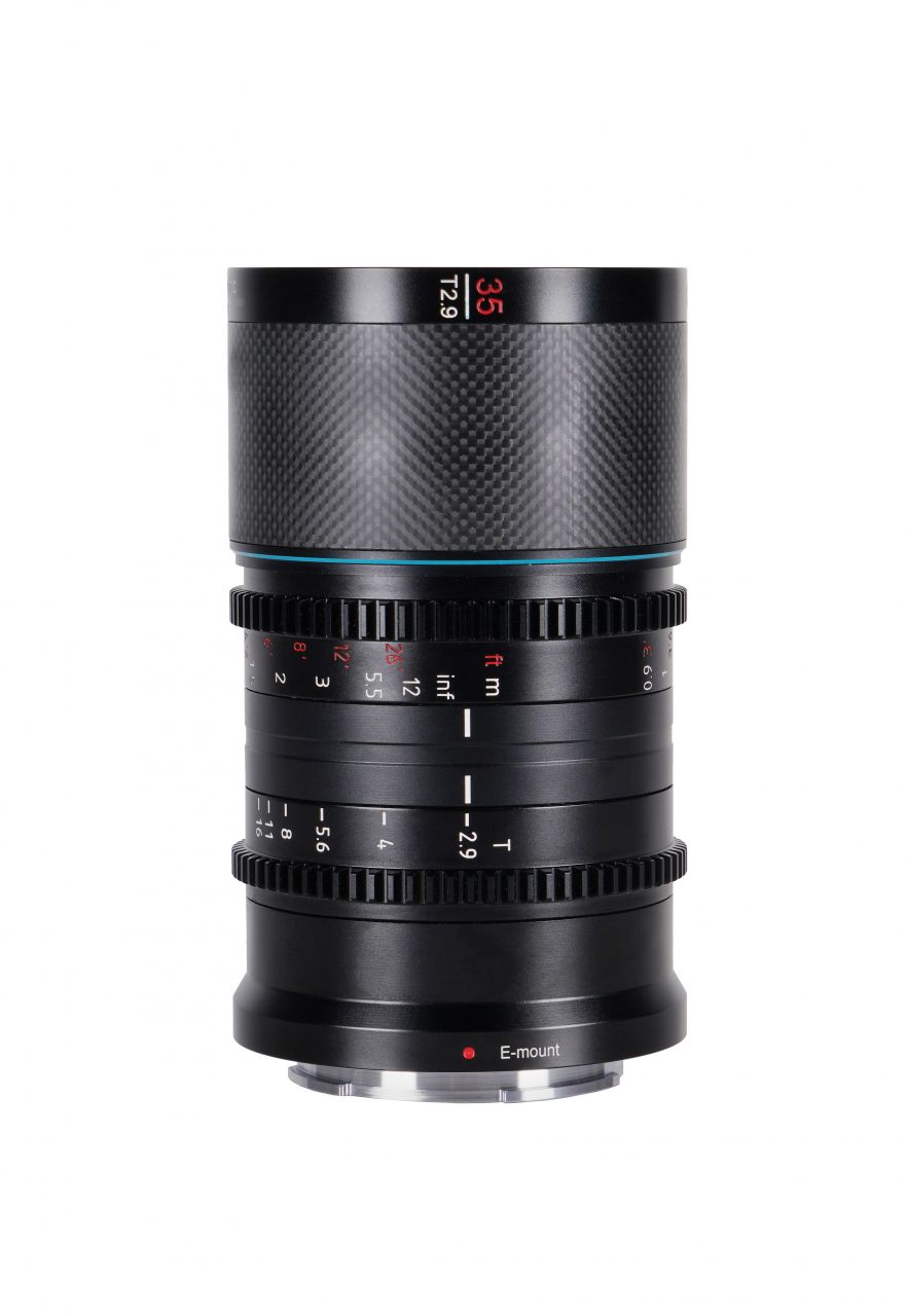 SIRUI Saturn 35mm T2.9 1.6x full frame, carbon vázú anamorf objektív Canon RF bajonettel (kék becsillanás)