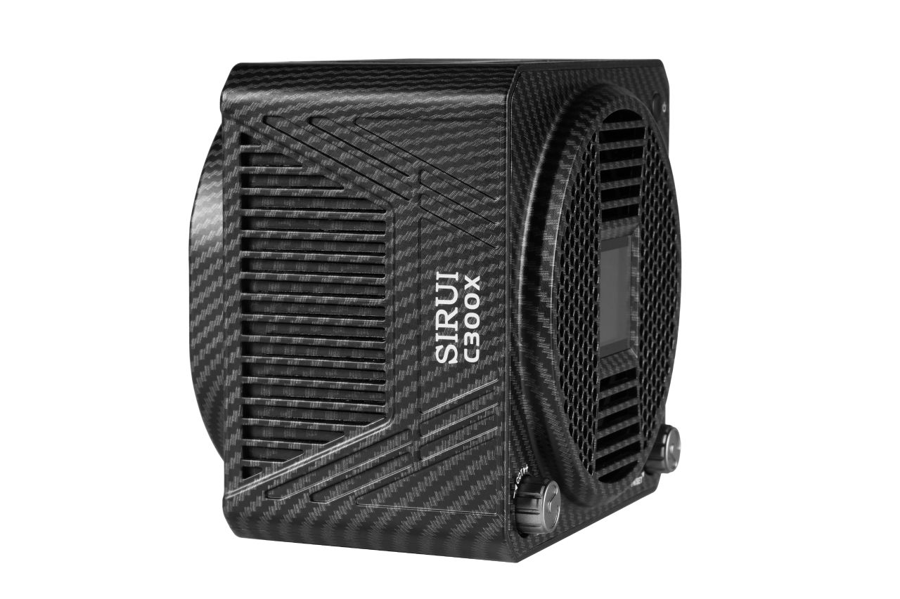 SIRUI C300X Mini Bi-Color LED folyamatos fényű lámpa – 300W Reflektorral, fogantyúval, hordtáskával és applikációs vezérléssel SIRUI C300X Mini Bi-Color LED folyamatos fényű lámpa – 300W Reflektorral, fogantyúval, hordtáskával és applikációs vezérléssel