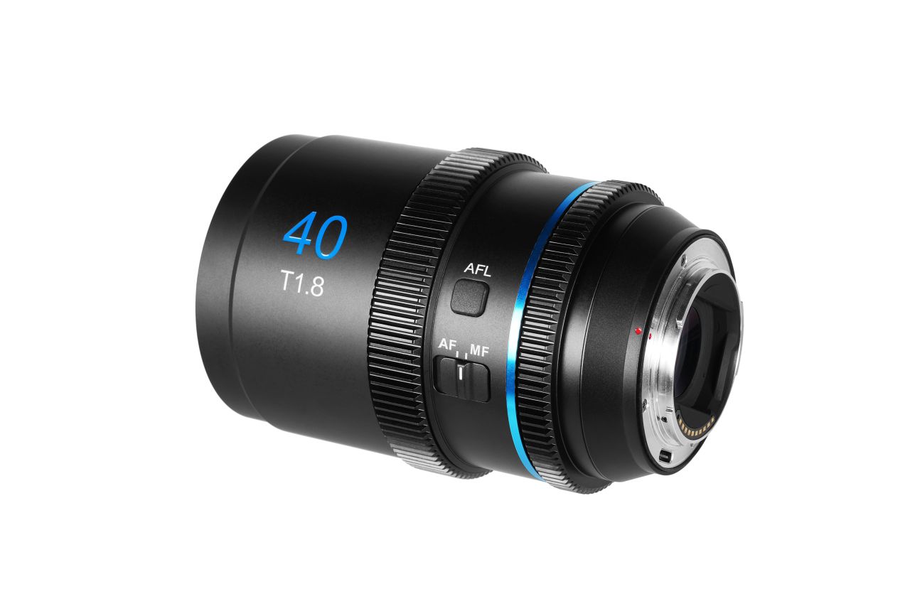 SIRUI 40mm T1.8 1.33X S35 AF Anamorf objektív (L, semleges becsillanás) SIRUI 40mm T1.8 1.33X S35 AF Anamorf objektív (L, semleges becsillanás)