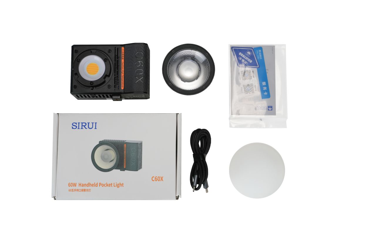 SIRUI C60X 60W kézi zseblámpa – hordozható COB LED videólámpa beépített akkumulátorral SIRUI C60X 60W kézi zseblámpa – hordozható COB LED videólámpa beépített akkumulátorral