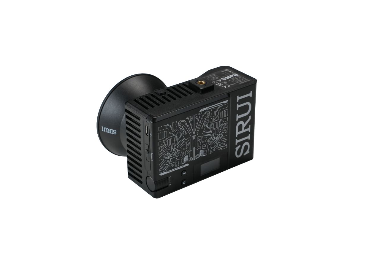 SIRUI C60X 60W kézi zseblámpa – hordozható COB LED videólámpa beépített akkumulátorral SIRUI C60X 60W kézi zseblámpa – hordozható COB LED videólámpa beépített akkumulátorral