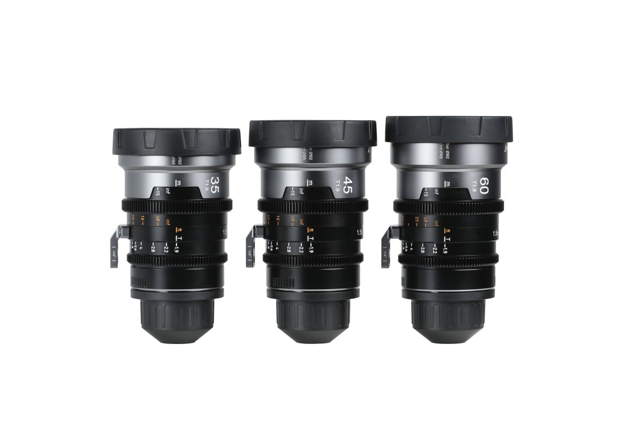 SIRUI IronStar T1.9 1.5X Anamorf Full Frame Cine Objektív szett 35mm & 45mm & 60mm (Semleges becsillanás) SIRUI IronStar T1.9 1.5X Anamorf Full Frame Cine Objektív szett 35mm & 45mm & 60mm (Semleges becsillanás)
