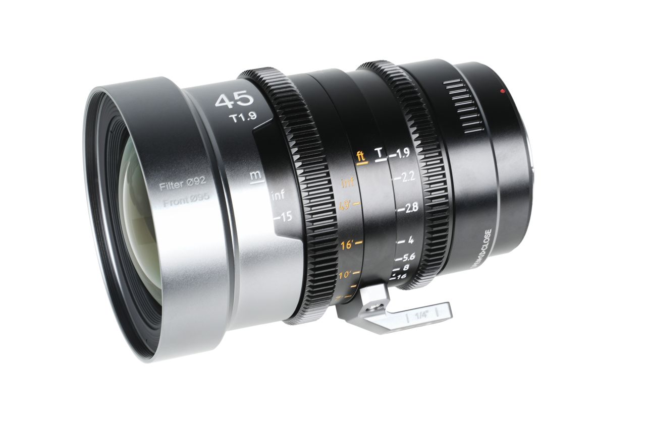 SIRUI IronStar T1.9 1.5X Anamorf Full Frame Cine Objektív 45mm (Kék Becsillanás)